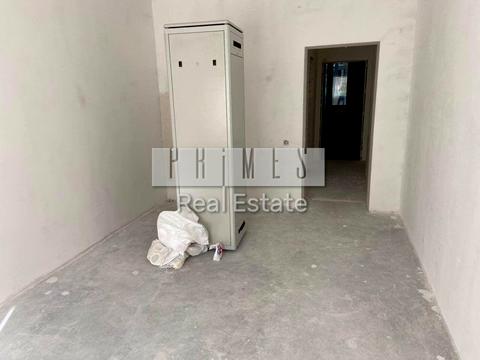 комерційна за адресою Київ, Салютна вул., 1-Б