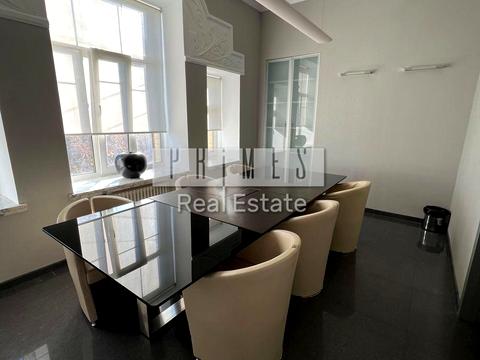 коммерческая по адресу Ивана Мазепы ул. (Январского Восстания), 18/29