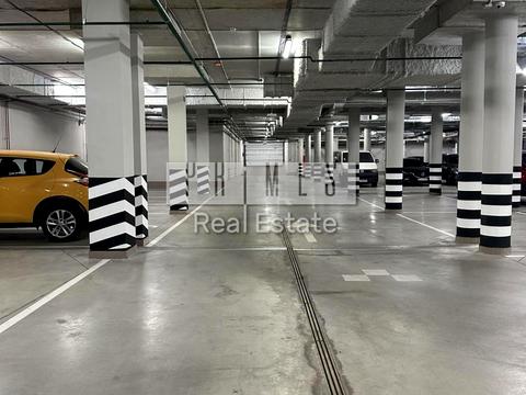 комерційна за адресою Андрія Верхогляда вул. (Михайла Драгомирова), 15-17