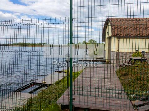 дом по адресу набережна, 1