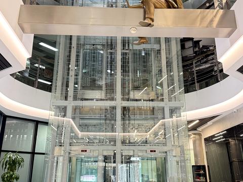 коммерческая по адресу Большая Васильковская ул. (Красноармейская), 1-3/2а