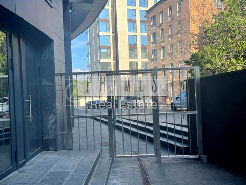 комерційна за адресою Бусловська, 12