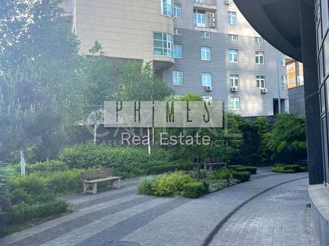 комерційна за адресою Бусловська, 12