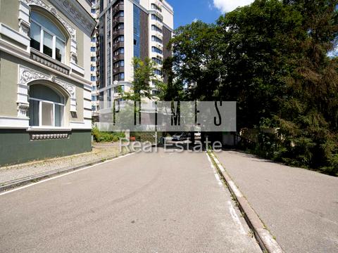 коммерческая по адресу Златоустовская ул., 23