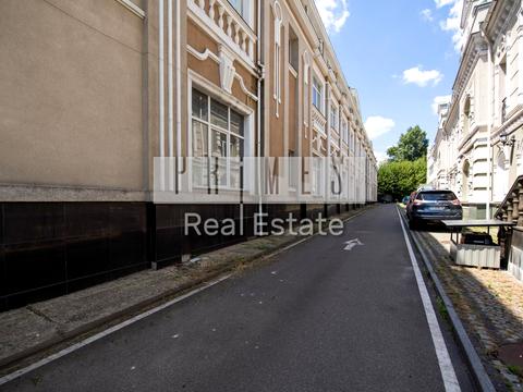 коммерческая по адресу Златоустовская ул., 23