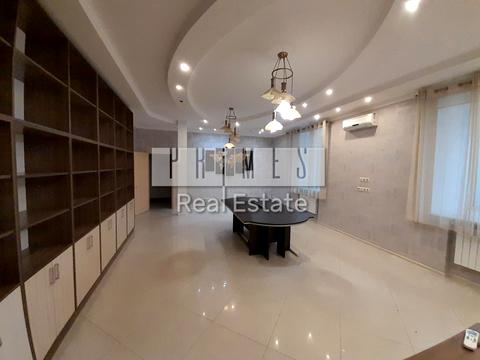 комерційна за адресою Костьольна, 10