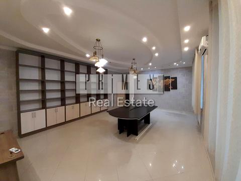 комерційна за адресою Костьольна, 10