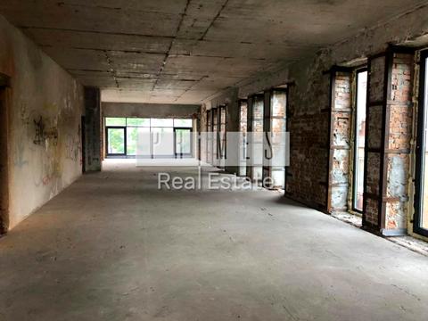 комерційна за адресою Кримська вул., 6