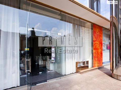 комерційна за адресою Жилянська вул., 59