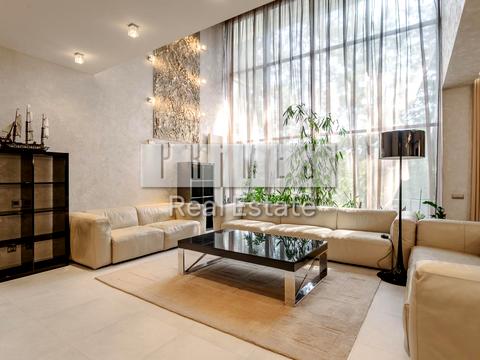 дом по адресу Осіння