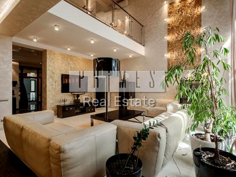 дом по адресу Осіння