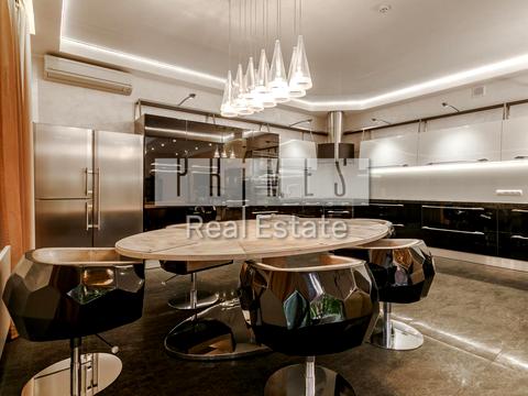 дом по адресу Осіння