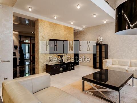 дом по адресу Осіння