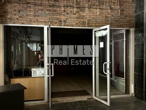 коммерческая по адресу Львівська площа, 8а