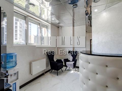 комерційна за адресою Метрологічна вул., 11-А