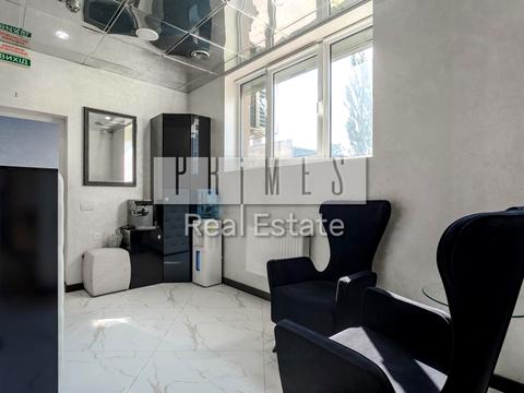 комерційна за адресою Метрологічна вул., 11-А