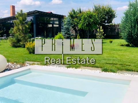 будинок за адресою квітнева