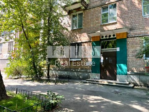 комерційна за адресою Джохара Дудаєва вул. (Іскрівська), 11/45