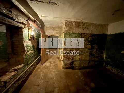 комерційна за адресою Джохара Дудаєва вул. (Іскрівська), 11/45