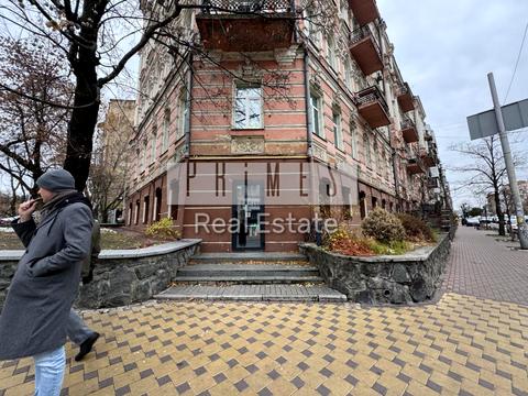 комерційна за адресою Київ, Саксаганського вул., 84/86