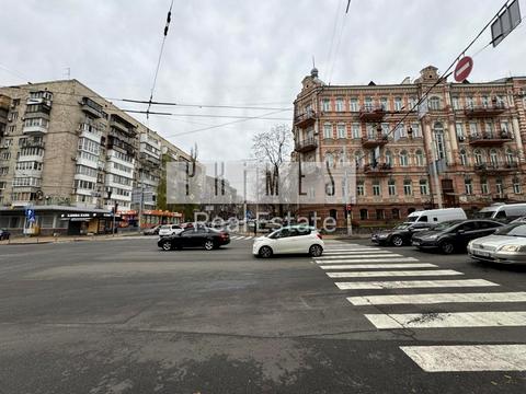 комерційна за адресою Київ, Саксаганського вул., 84/86