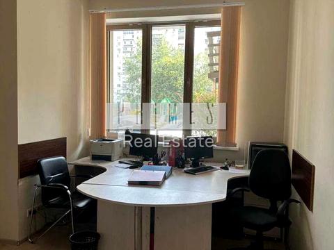 комерційна за адресою Патріарха Мстислава Скрипника вул., 40