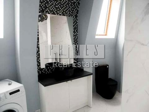 комерційна за адресою Київ, Антоновича вул., 131