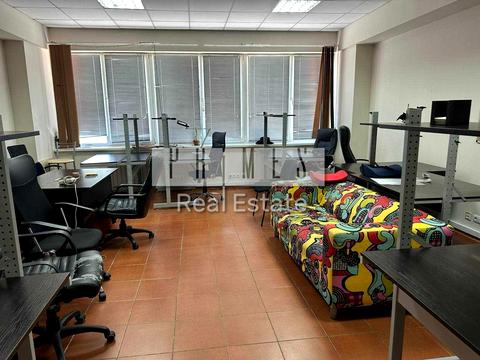 коммерческая по адресу Закревського Миколи, 22