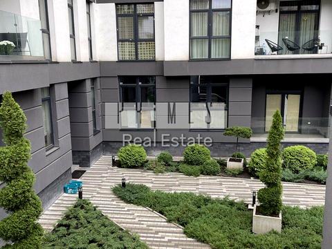 комерційна за адресою Київ, Солом'янська пл., 17а