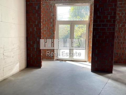 комерційна за адресою Солом'янська пл., 17а