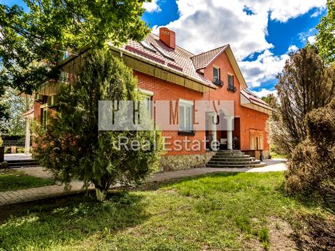 будинок за адресою Набережно-Рибальська вул., 1