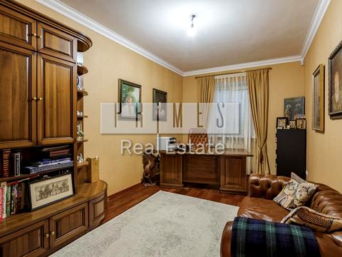 будинок за адресою Набережно-Рибальська вул., 1