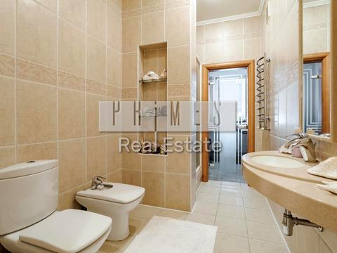 будинок за адресою Набережно-Рибальська вул., 1