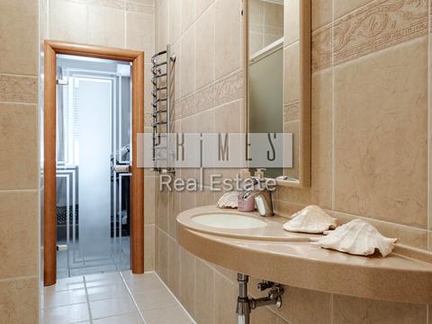 будинок за адресою Набережно-Рибальська вул., 1