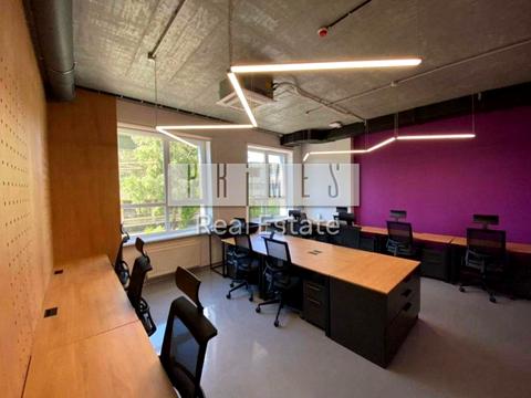 комерційна за адресою Новопольова вул., 38