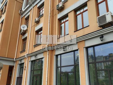 коммерческая по адресу Дігтярна, 5