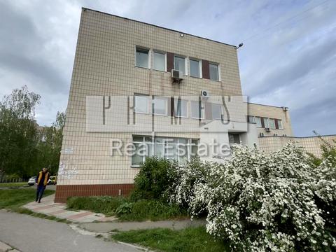 комерційна за адресою Симиренка вул., 2/19