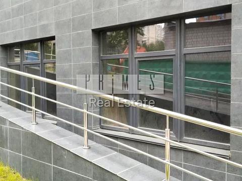 комерційна за адресою Львівська / вул. Мальовнича, 3