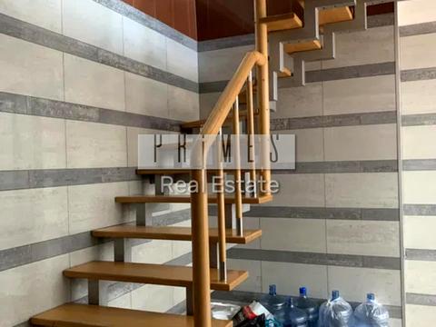 коммерческая по адресу Коновальця Євгена, 32