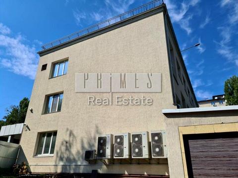 комерційна за адресою Василенка Миколи, 21