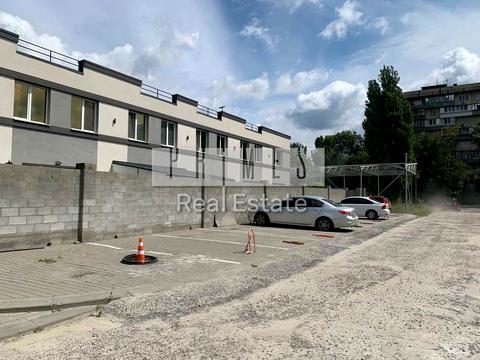 будинок за адресою Київська вул., 1/8