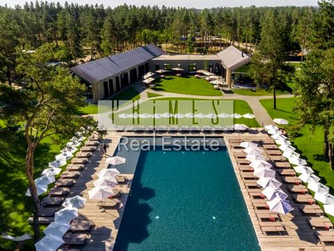 будинок за адресою Набережна вул., 9