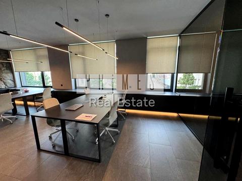 комерційна за адресою Василя Тютюнника вул. (Анрі Барбюса), 1/2