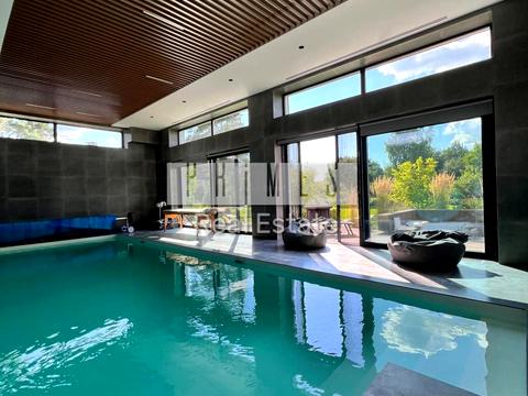 дом по адресу Паркова, 10