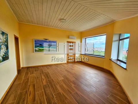 коммерческая по адресу Добрий Шлях ул., 63