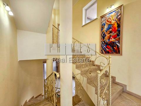 коммерческая по адресу Добрий Шлях ул., 63