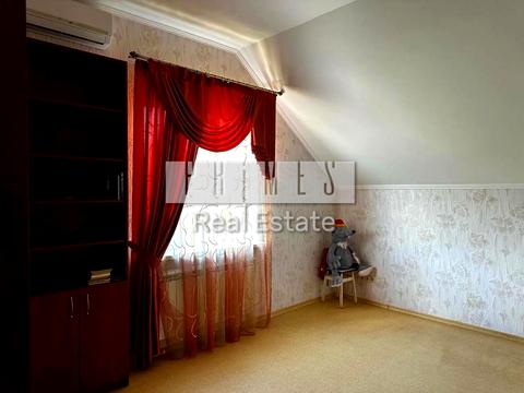 будинок за адресою Молодіжна вул.