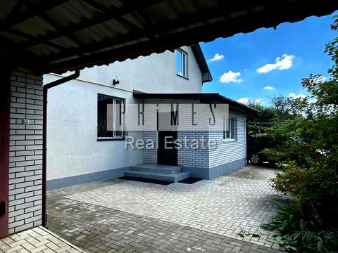 будинок за адресою Молодіжна вул.