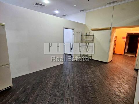 комерційна за адресою Київ, Антонова Авіаконструктора, 3