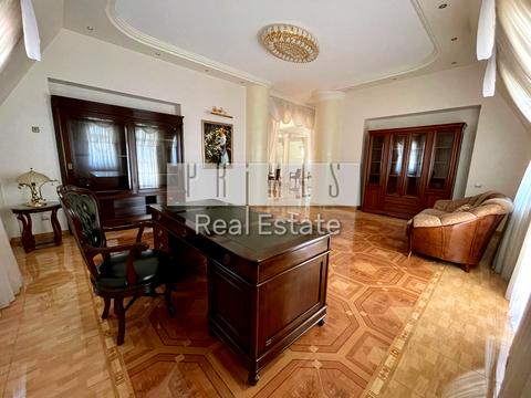 дом по адресу Максимовича Михайла